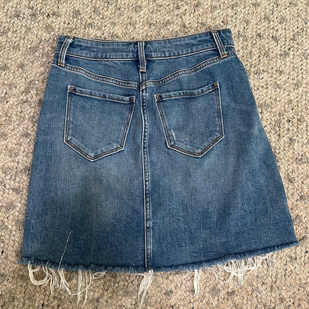 🌟2/$10🌟 Old Navy distressed denim skirt - Picture 2 of 4